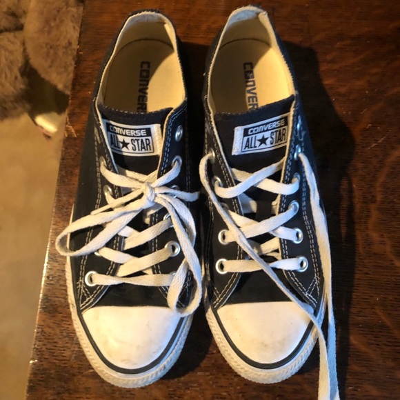 Black converse - Picture 3 of 6